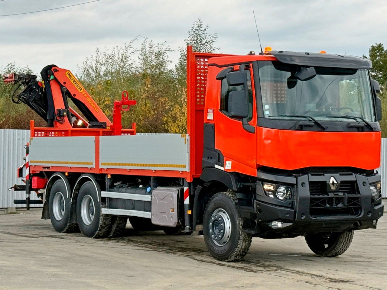 Renault C430 * PALFINGER PK 18002 - EHC + FUNK/ 6x4 - Camion cu macara: Foto 4 Renault C430 * PALFINGER PK 18002 - EHC + FUNK/ 6x4 - Camion cu macara: Foto 4