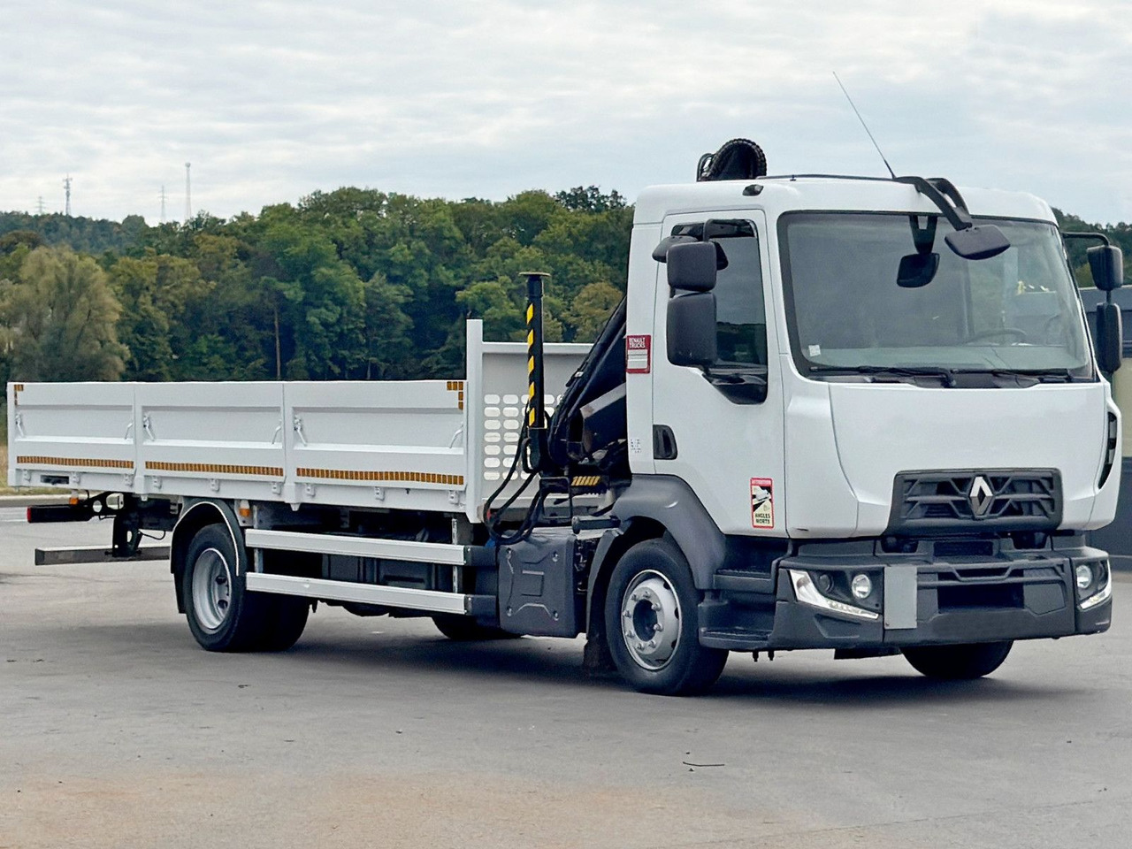 Renault D12.210 * HIAB 066 CL * TOPZUSTAND - Camion cu macara: Foto 3 Renault D12.210 * HIAB 066 CL * TOPZUSTAND - Camion cu macara: Foto 3