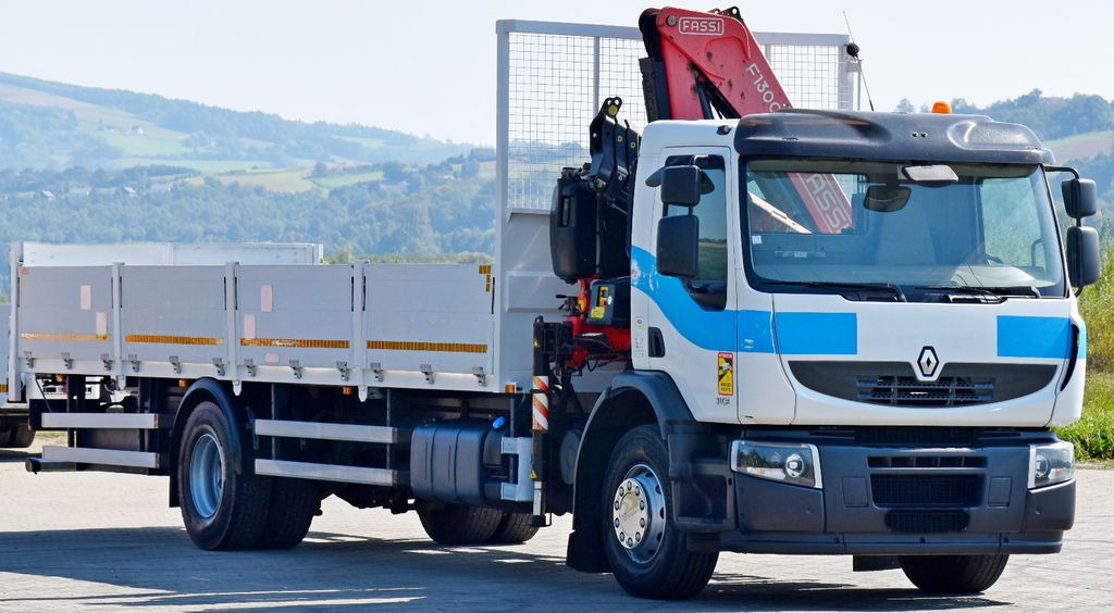Renault Premium 310 DXI* FASSI F130AC.23+FUNK* TOP - Camion cu macara, Camion platformă: Foto 4 Renault Premium 310 DXI* FASSI F130AC.23+FUNK* TOP - Camion cu macara, Camion platformă: Foto 4