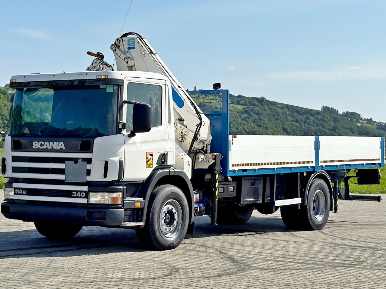 Scania 114 G 340 * PRITSCHE 7,00m * EFFER 210 3S + FUNK - Camion cu macara: Foto 3 Scania 114 G 340 * PRITSCHE 7,00m * EFFER 210 3S + FUNK - Camion cu macara: Foto 3