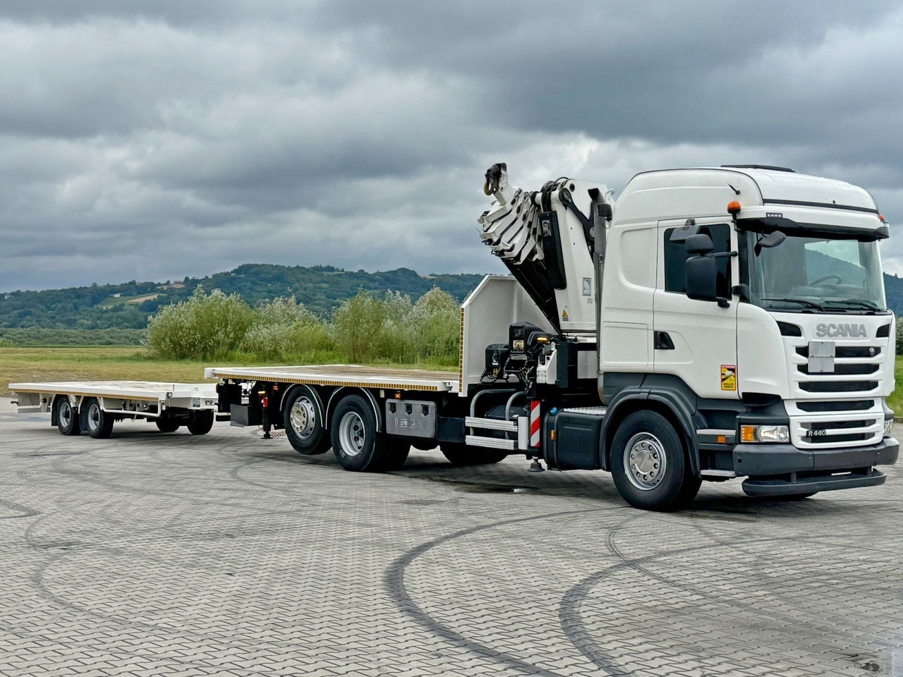 Scania R440 * HIAB 422 E-6 HIPRO + FUNK + Anhänger! 6x4 - Camion cu macara: Foto 3 Scania R440 * HIAB 422 E-6 HIPRO + FUNK + Anhänger! 6x4 - Camion cu macara: Foto 3