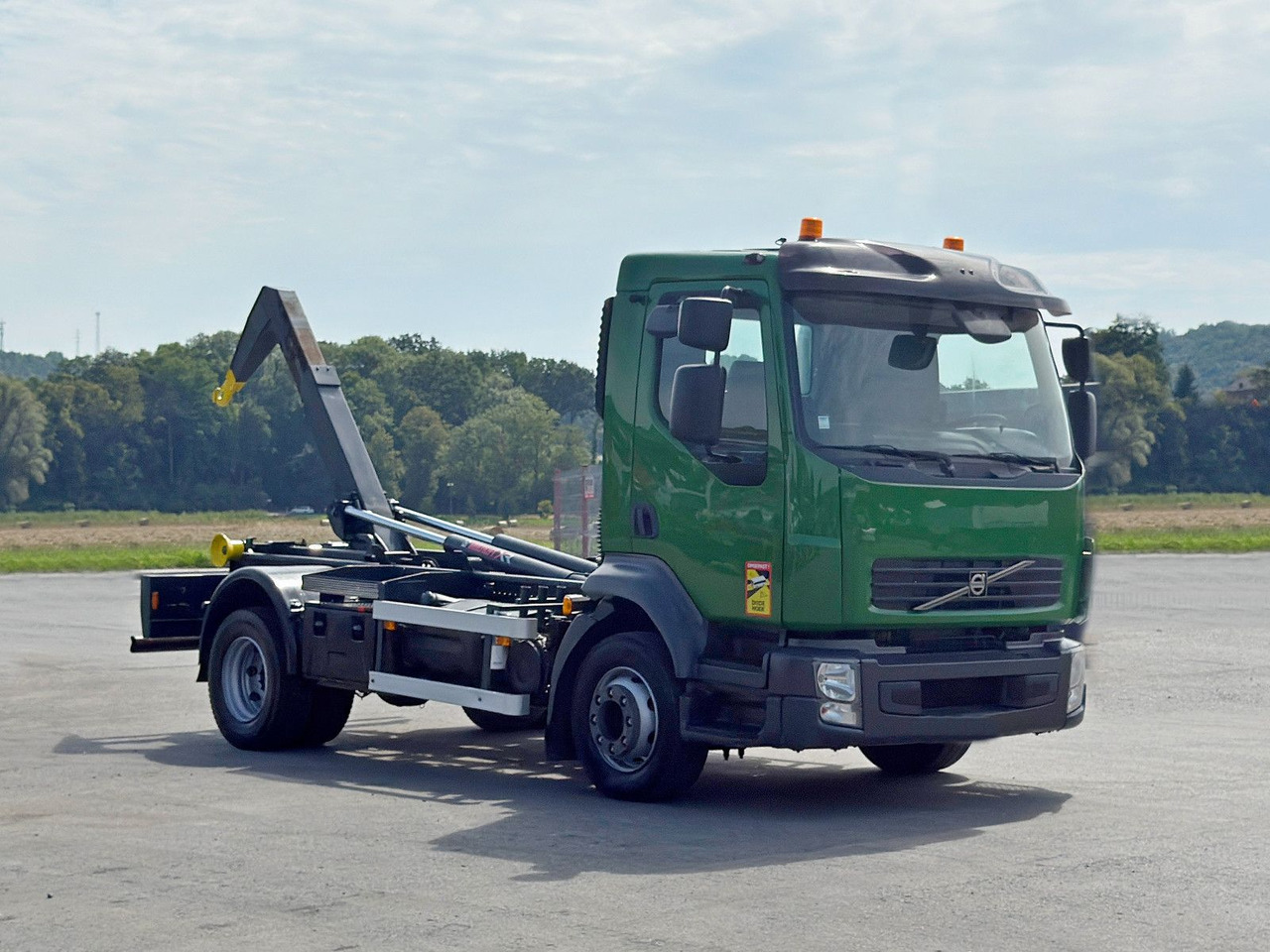 Volvo FL 280 * Abrollkipper * TOPZUSTAND - Camion cu cârlig: Foto 2 Volvo FL 280 * Abrollkipper * TOPZUSTAND - Camion cu cârlig: Foto 2