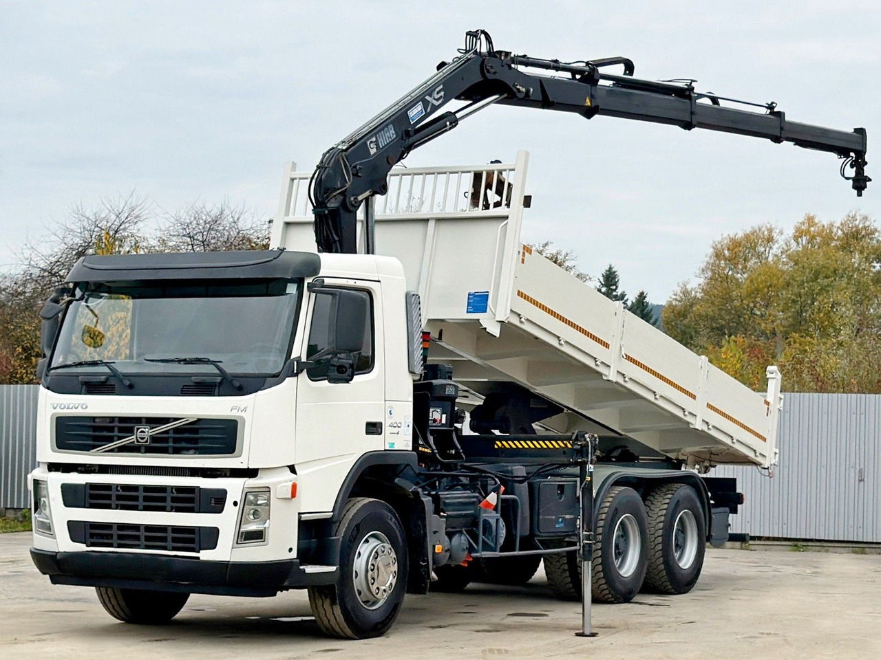 Volvo FM 400 Kipper 6,20m * HIAB 144 B-3 HIDUO* 6x4 - Camion basculantă: Foto 3 Volvo FM 400 Kipper 6,20m * HIAB 144 B-3 HIDUO* 6x4 - Camion basculantă: Foto 3