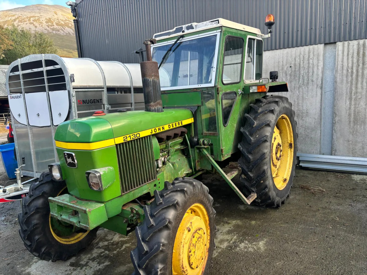 John Deere 2130 4WD - Tractor agricol: Foto 1 John Deere 2130 4WD - Tractor agricol: Foto 1