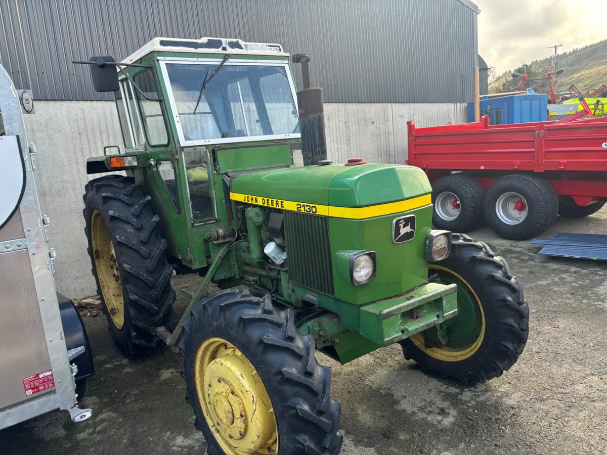 John Deere 2130 4WD - Tractor agricol: Foto 2 John Deere 2130 4WD - Tractor agricol: Foto 2