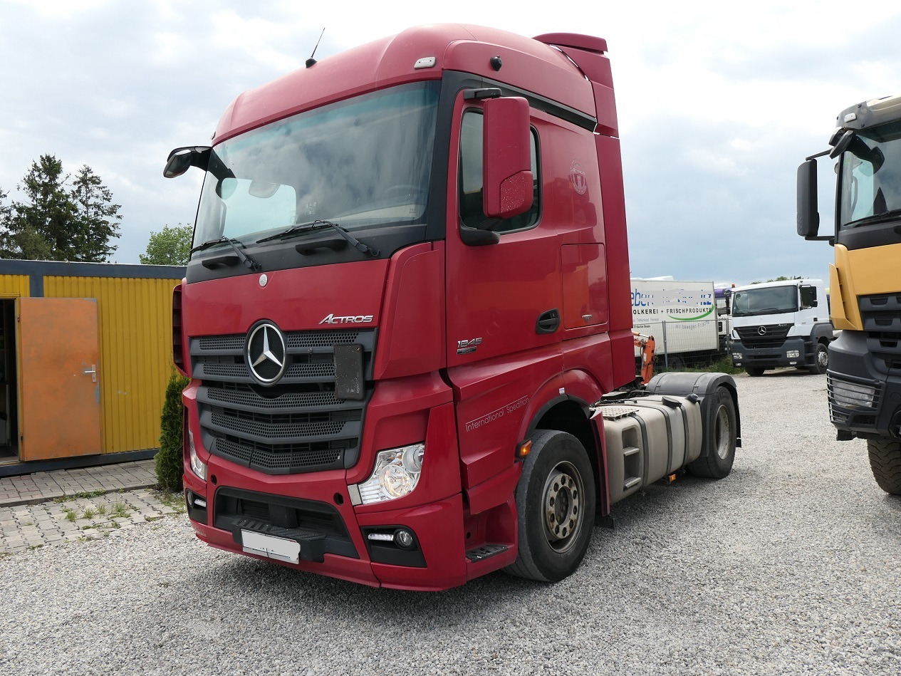 Mercedes Benz Actros 1845 - Cap tractor: Foto 2 Mercedes Benz Actros 1845 - Cap tractor: Foto 2