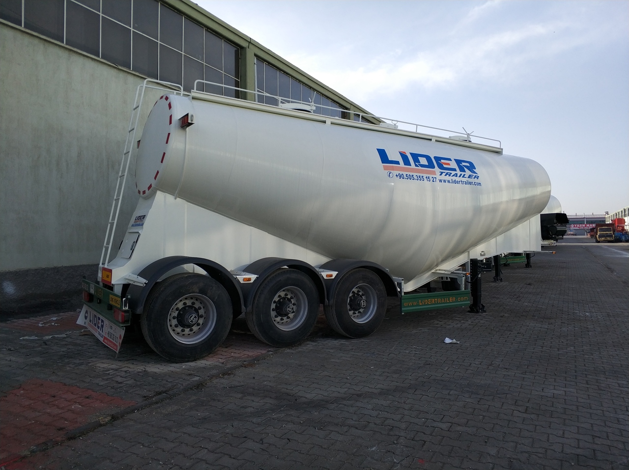 Semiremorcă cisternă pentru transport de ciment nou LIDER 2022 MODEL NEW CEMENT TANKER: Foto 13 Semiremorcă cisternă pentru transport de ciment nou LIDER 2022 MODEL NEW CEMENT TANKER: Foto 13