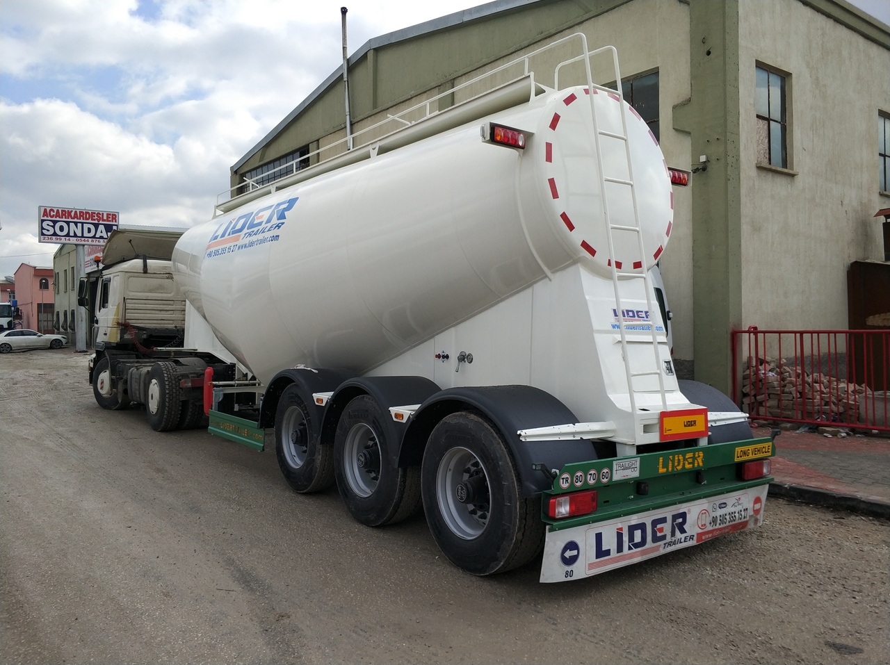 Semiremorcă cisternă pentru transport de ciment nou LIDER 2022 MODEL NEW CEMENT TANKER: Foto 14 Semiremorcă cisternă pentru transport de ciment nou LIDER 2022 MODEL NEW CEMENT TANKER: Foto 14