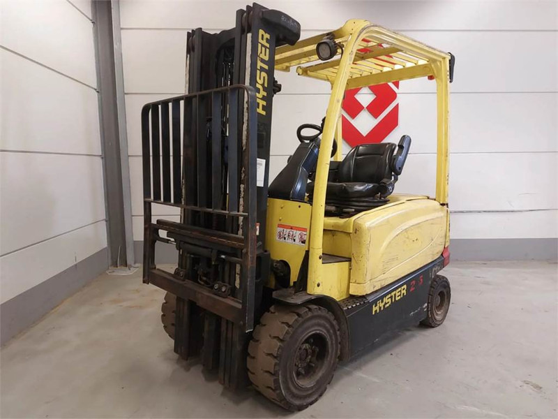 Hyster J2.5XN-717 - Electrostivuitor: Foto 4 Hyster J2.5XN-717 - Electrostivuitor: Foto 4