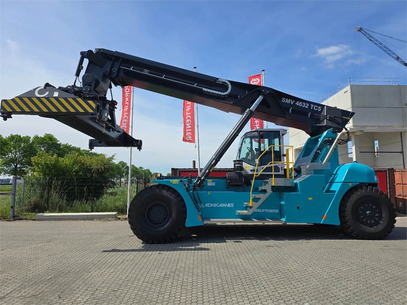 KONECRANES SMV 4632 TC5 - Reach stacker: Foto 2 KONECRANES SMV 4632 TC5 - Reach stacker: Foto 2