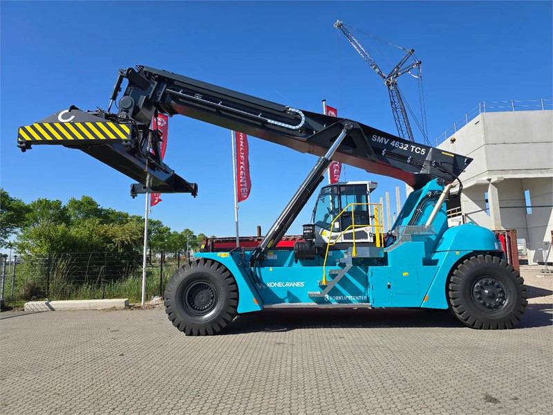 KONECRANES SMV 4632 TC5 - Reach stacker: Foto 2 KONECRANES SMV 4632 TC5 - Reach stacker: Foto 2