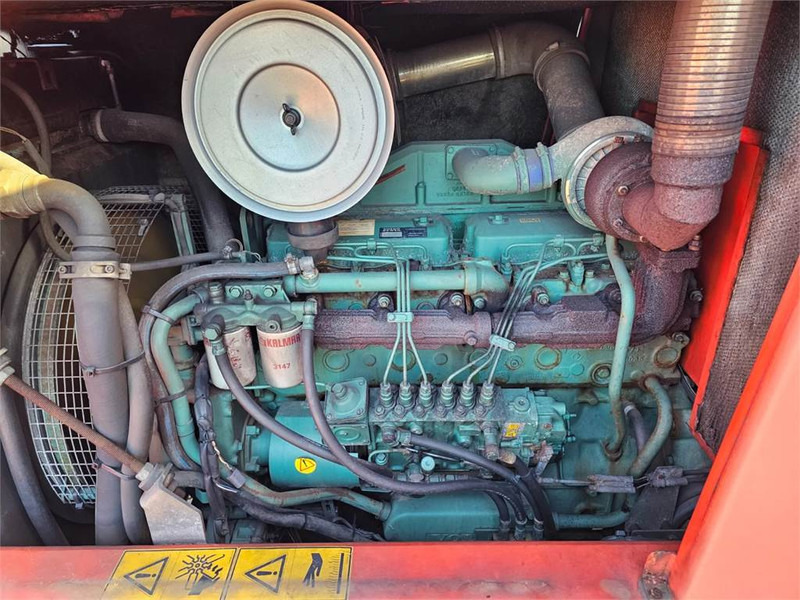 Kalmar DCB32 RoRo - Stivuitor diesel: Foto 2 Kalmar DCB32 RoRo - Stivuitor diesel: Foto 2