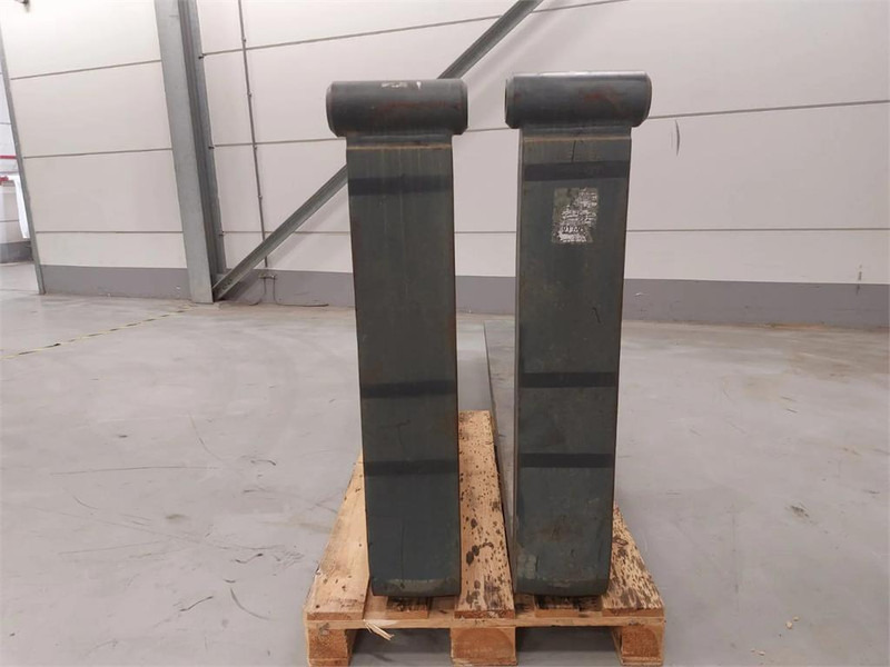 Linde Forks 16t @ 1200 mm AT.06.0144ZZ - Furci pentru Stivuitor: Foto 4 Linde Forks 16t @ 1200 mm AT.06.0144ZZ - Furci pentru Stivuitor: Foto 4