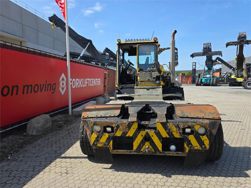 Terberg RT223 4x4 - Tractor terminal: Foto 5 Terberg RT223 4x4 - Tractor terminal: Foto 5