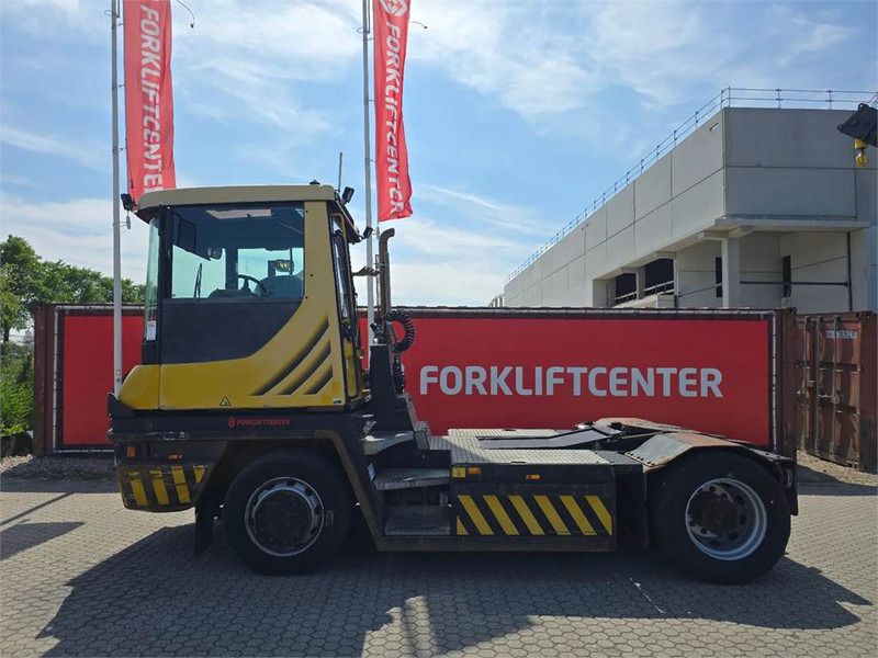 Terberg RT223 4x4 - Tractor terminal: Foto 4 Terberg RT223 4x4 - Tractor terminal: Foto 4