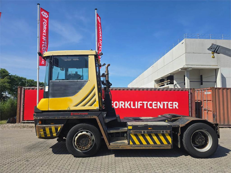 Terberg RT223 4x4 - Tractor terminal: Foto 4 Terberg RT223 4x4 - Tractor terminal: Foto 4