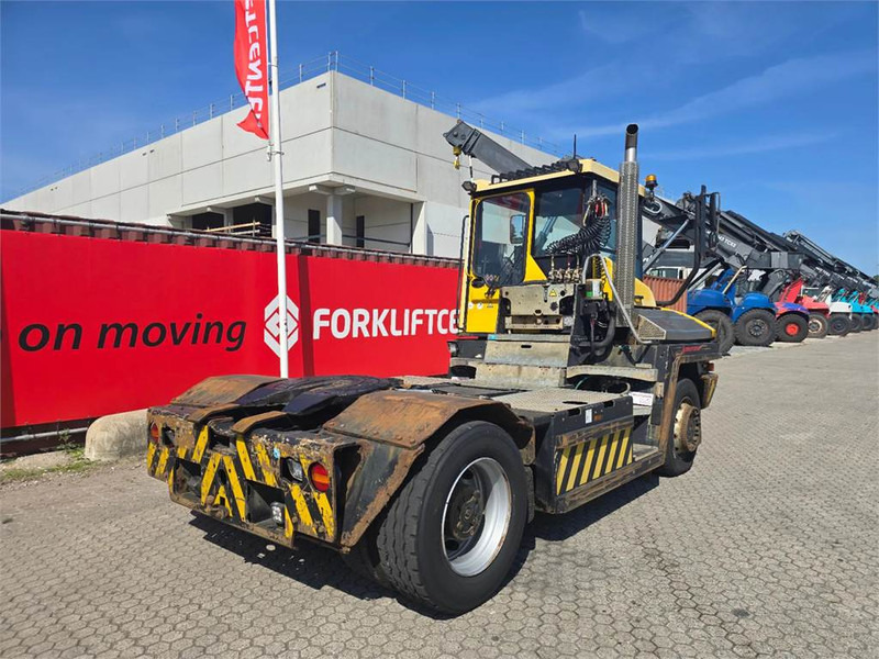 Leasing de Terberg RT223 4x4 Terberg RT223 4x4: Foto 7 Leasing de Terberg RT223 4x4 Terberg RT223 4x4: Foto 7