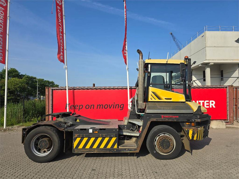 Terberg RT223 4x4 - Tractor terminal: Foto 3 Terberg RT223 4x4 - Tractor terminal: Foto 3