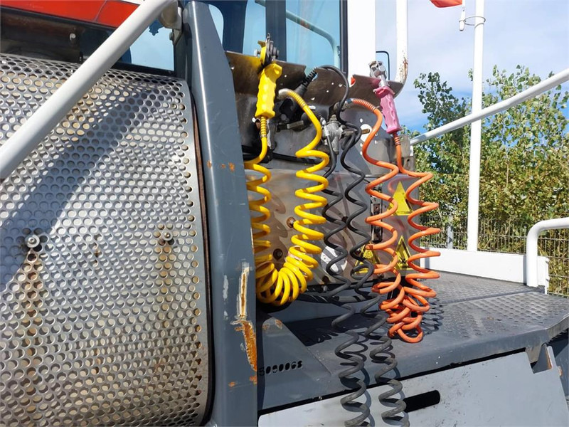 Tractor terminal Terberg YT182: Foto 10 Tractor terminal Terberg YT182: Foto 10