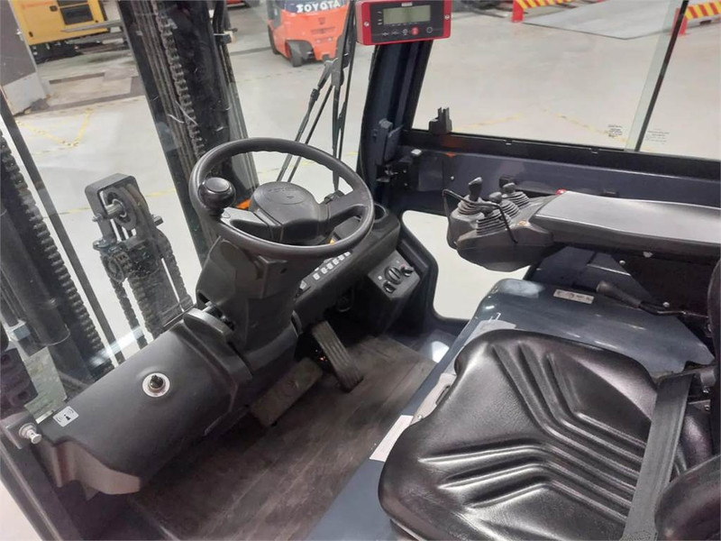 Electrostivuitor Toyota 8FBMKT25: Foto 10