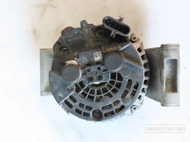 DAF 2022545 Dynamo - Alternator pentru Camion: Foto 2 DAF 2022545 Dynamo - Alternator pentru Camion: Foto 2