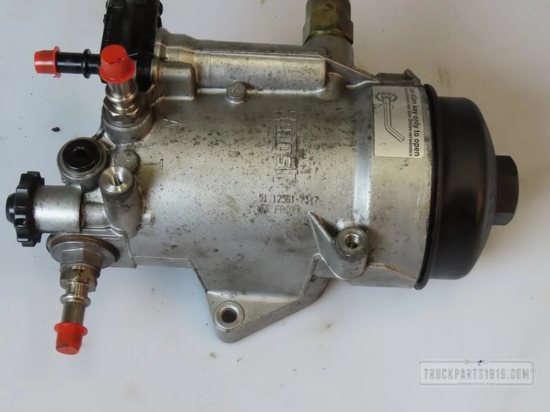MAN Fuel System Brandstoffilterhuis - Sistem de alimentare combustibil pentru Autoutilitară: Foto 2 MAN Fuel System Brandstoffilterhuis - Sistem de alimentare combustibil pentru Autoutilitară: Foto 2