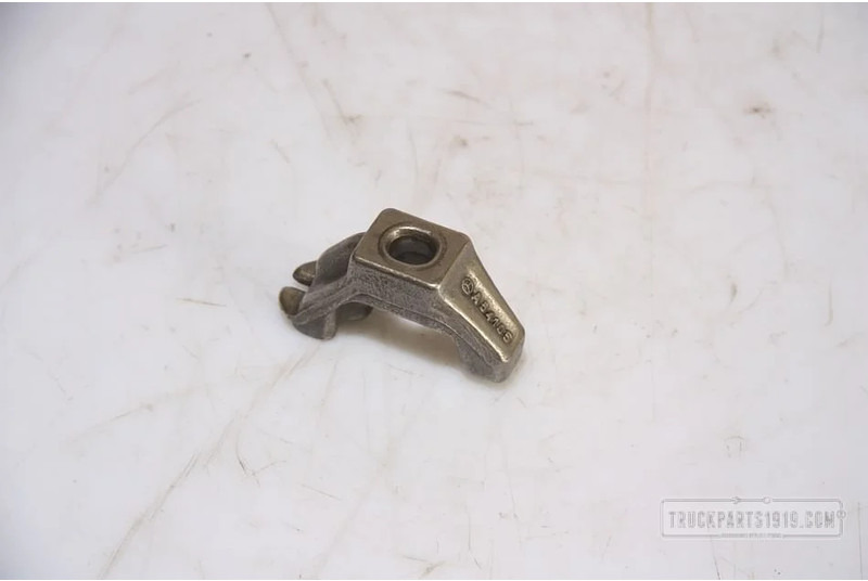 Mercedes-Benz Engines & Parts Klemstuk klep - Chiulasă pentru Camion: Foto 1 Mercedes-Benz Engines & Parts Klemstuk klep - Chiulasă pentru Camion: Foto 1