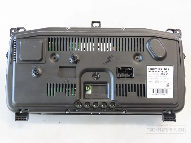 Mercedes-Benz MB Electrical System Instrumentenpaneel MP4 - Sistem electric pentru Camion: Foto 2 Mercedes-Benz MB Electrical System Instrumentenpaneel MP4 - Sistem electric pentru Camion: Foto 2