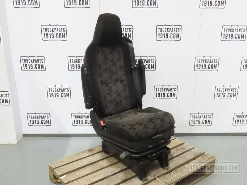 Scania 2601037 Bestuurdersstoel Scania - Scaun pentru Camion: Foto 1 Scania 2601037 Bestuurdersstoel Scania - Scaun pentru Camion: Foto 1