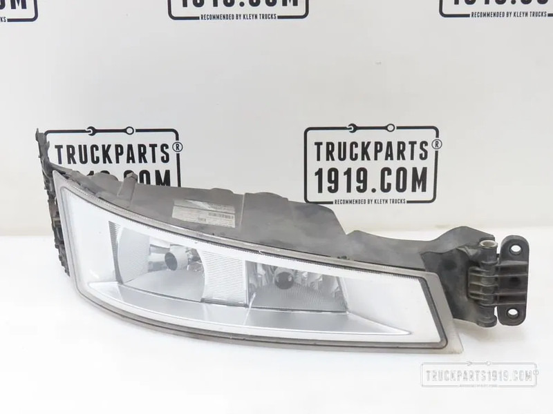 Volvo 82140744 Mistlamp Re. FH4 - Far anticeata pentru Camion: Foto 1 Volvo 82140744 Mistlamp Re. FH4 - Far anticeata pentru Camion: Foto 1