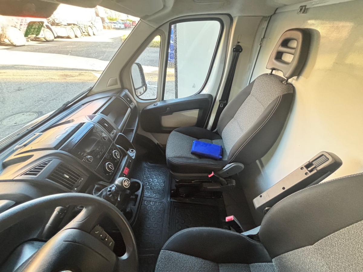 FIAT Ducato 2.3MJ - Autoutilitară frigorifica: Foto 5 FIAT Ducato 2.3MJ - Autoutilitară frigorifica: Foto 5