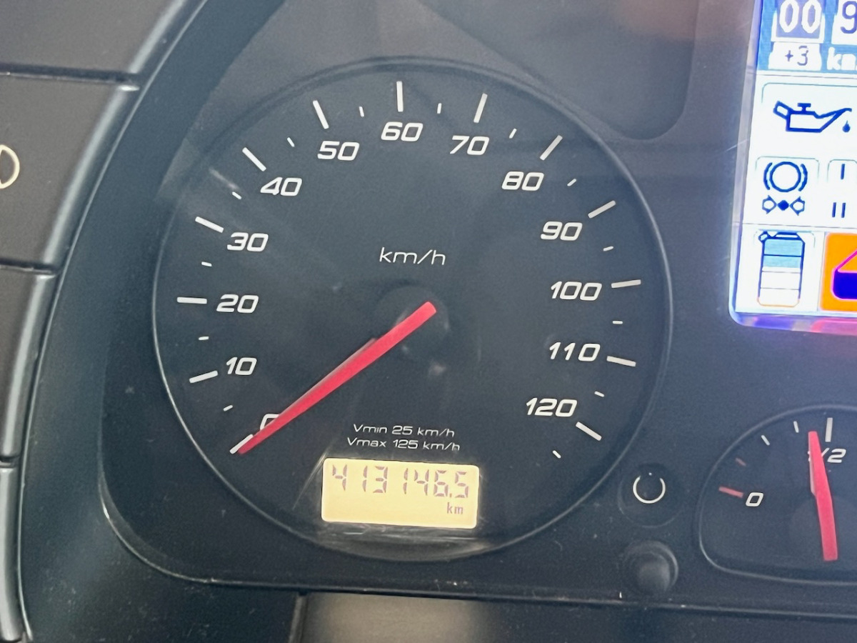 IVECO 260S42 Stralis - Camion furgon: Foto 5 IVECO 260S42 Stralis - Camion furgon: Foto 5