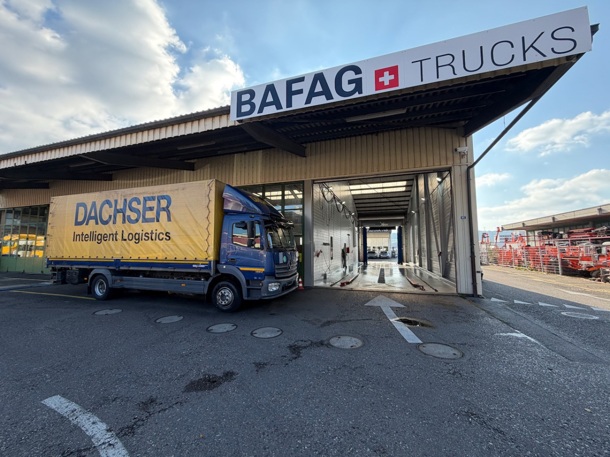 MERCEDES 1224 L - Camion cu prelată: Foto 2 MERCEDES 1224 L - Camion cu prelată: Foto 2