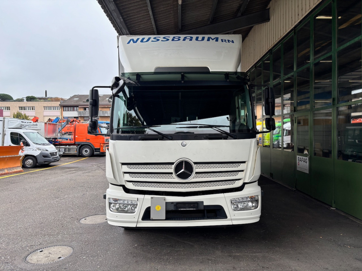 MERCEDES Atego 1530 - Camion platformă: Foto 3 MERCEDES Atego 1530 - Camion platformă: Foto 3