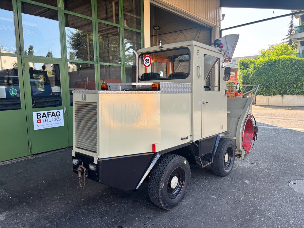 Andere Marke Rolba R200 - Maşina comunala: Foto 5 Andere Marke Rolba R200 - Maşina comunala: Foto 5