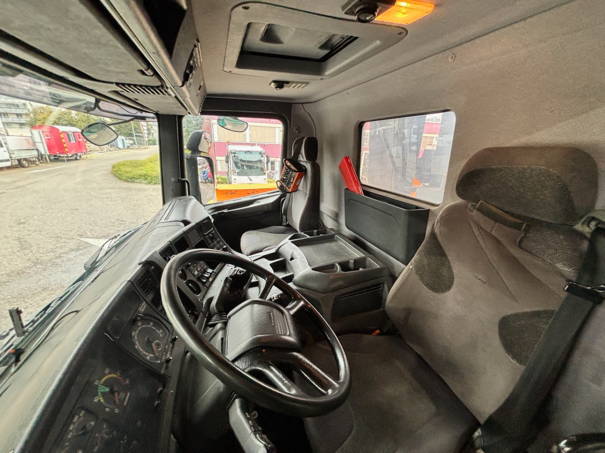 SCANIA P124CB8x4 - Autobetonieră: Foto 4 SCANIA P124CB8x4 - Autobetonieră: Foto 4