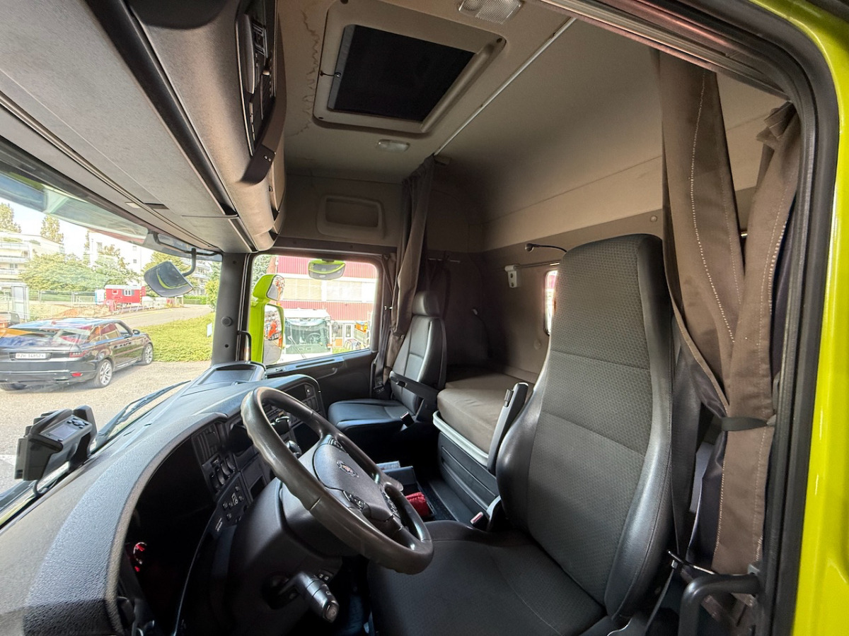 SCANIA R490     8x4 - Camion cu cârlig: Foto 3 SCANIA R490     8x4 - Camion cu cârlig: Foto 3