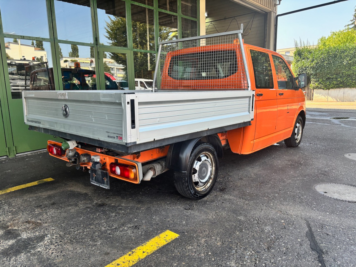 VW T5 Transporter - Autoutilitară cu platformă: Foto 5 VW T5 Transporter - Autoutilitară cu platformă: Foto 5