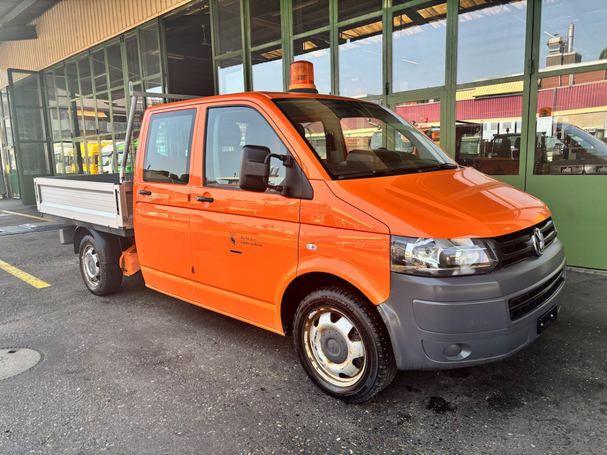 VW T5 Transporter - Autoutilitară cu platformă: Foto 1 VW T5 Transporter - Autoutilitară cu platformă: Foto 1