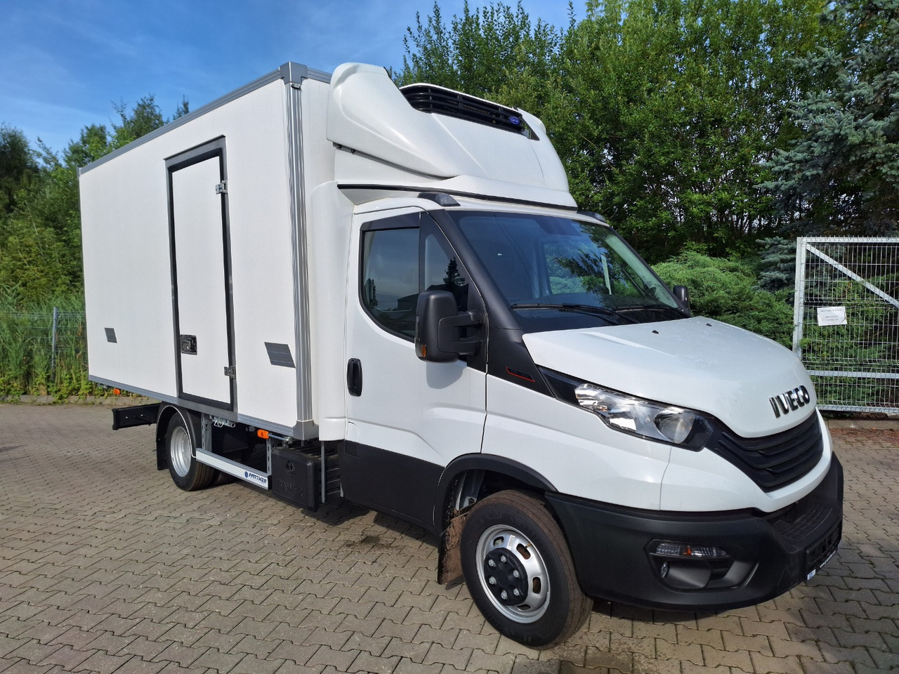 Iveco Daily 70C18 Kühlkoffer LBW BÃR - Autoutilitară frigorifica: Foto 3 Iveco Daily 70C18 Kühlkoffer LBW BÃR - Autoutilitară frigorifica: Foto 3