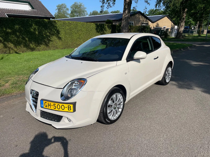 Alfa Romeo MiTo ALFA MITO Diesel ZEER MOOI - Hatchback: Foto 1 Alfa Romeo MiTo ALFA MITO Diesel ZEER MOOI - Hatchback: Foto 1