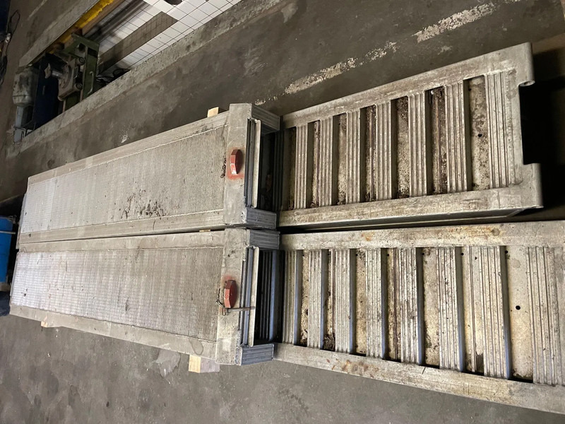 Kässbohrer Oprijplaaten - Semiremorcă transport agabaritic: Foto 2 Kässbohrer Oprijplaaten - Semiremorcă transport agabaritic: Foto 2