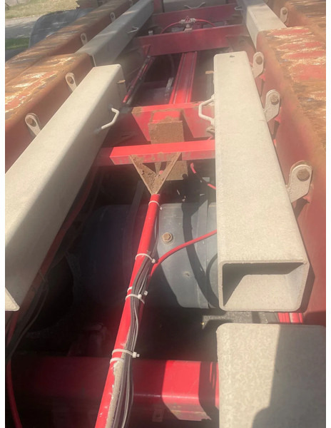 Renders 2x 20 1x 30 1x 40 in prijs verlaagt - Semiremorcă transport containere/ Swap body: Foto 5 Renders 2x 20 1x 30 1x 40 in prijs verlaagt - Semiremorcă transport containere/ Swap body: Foto 5