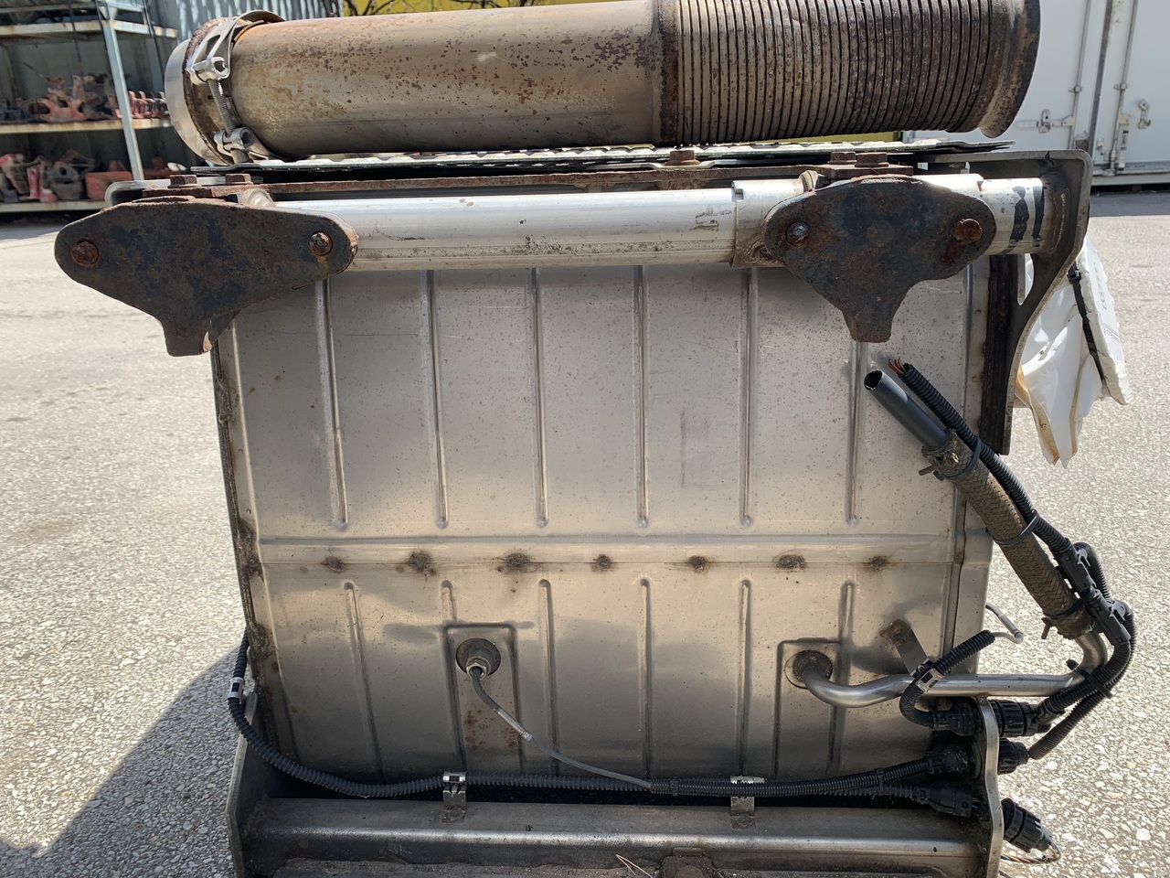 CATALYTIC CONVERTER 230L EURO 5 ACTROS MP3 - Convertor catalitic pentru Camion: Foto 4 CATALYTIC CONVERTER 230L EURO 5 ACTROS MP3 - Convertor catalitic pentru Camion: Foto 4
