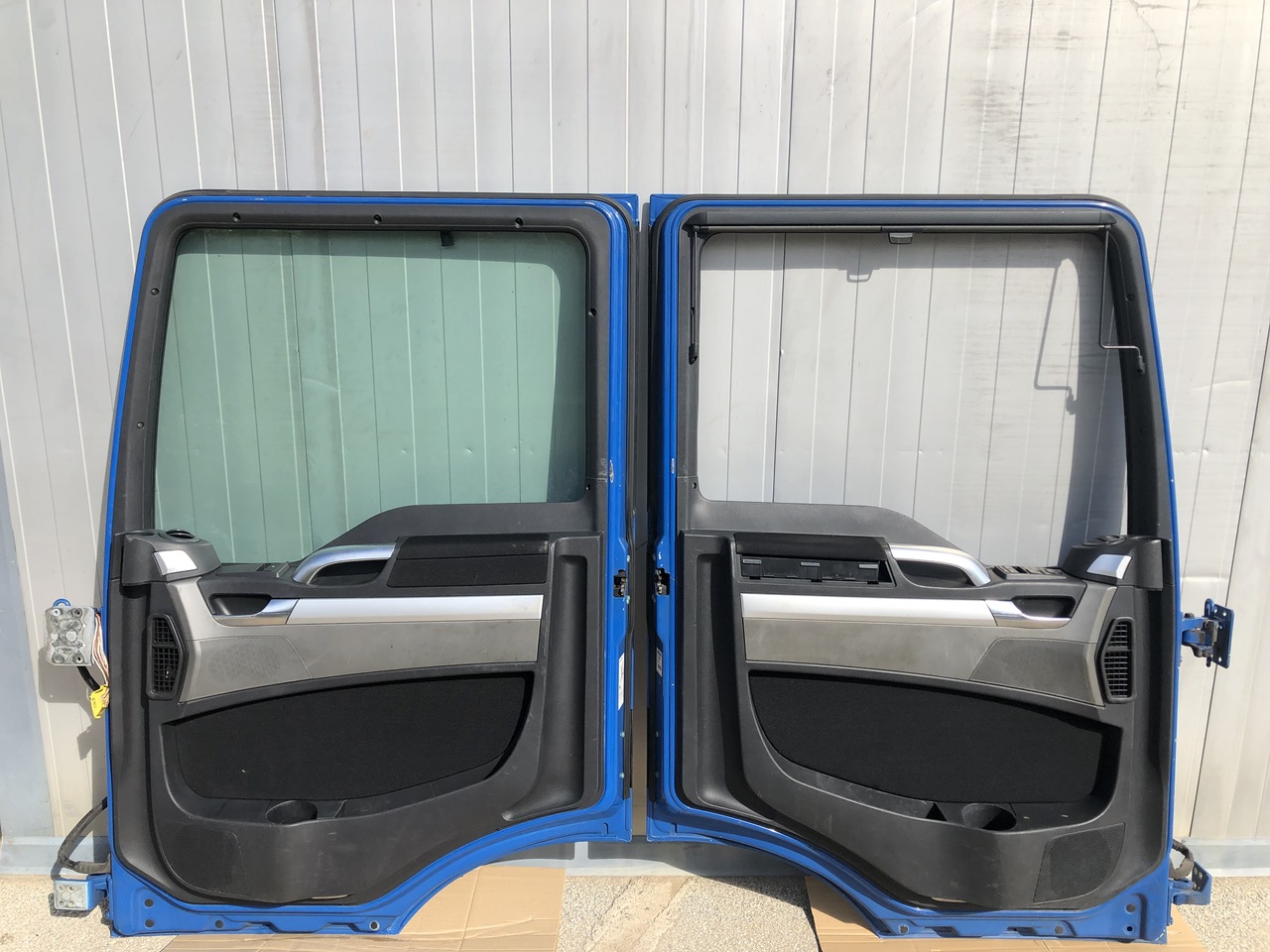 DOORS MAN TGS COMPLETE - Uşă și piese pentru Camion: Foto 4 DOORS MAN TGS COMPLETE - Uşă și piese pentru Camion: Foto 4