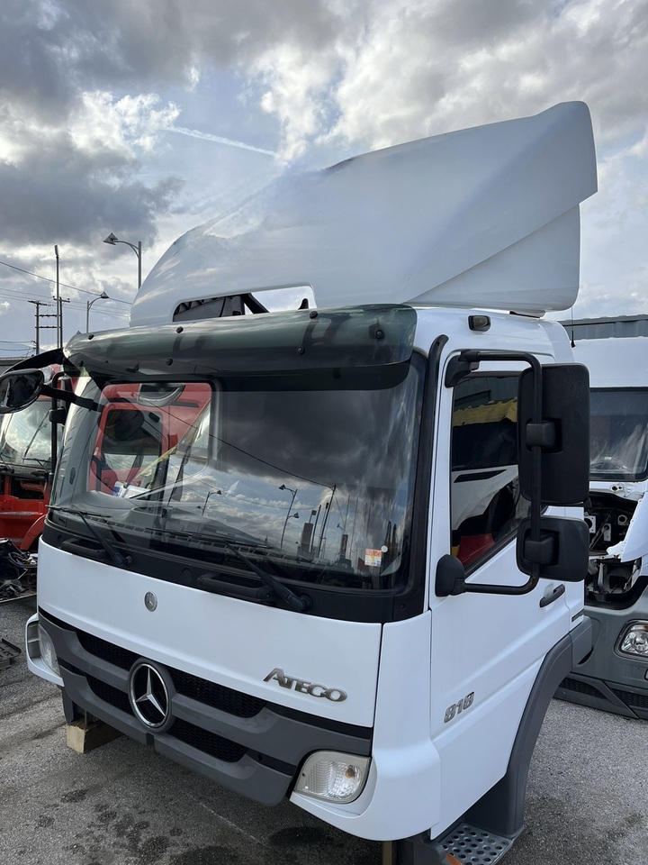 SHORT CAB COMPLETE ATEGO 3 - Cabină și interior pentru Camion: Foto 4 SHORT CAB COMPLETE ATEGO 3 - Cabină și interior pentru Camion: Foto 4