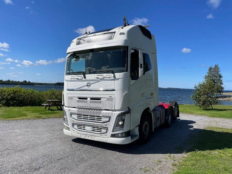 Volvo FH16 600 - Cap tractor: Foto 1 Volvo FH16 600 - Cap tractor: Foto 1