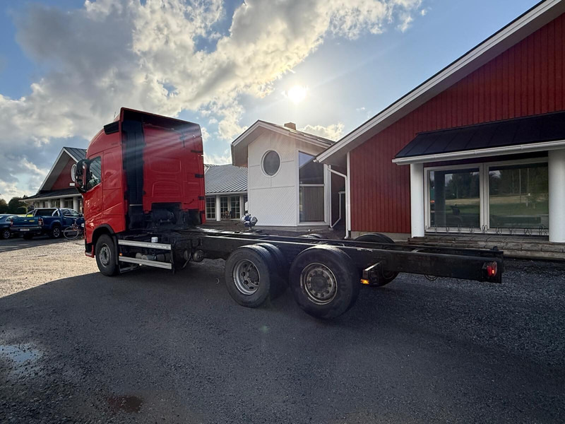 Volvo FH540 2019 - Camion şasiu: Foto 5 Volvo FH540 2019 - Camion şasiu: Foto 5