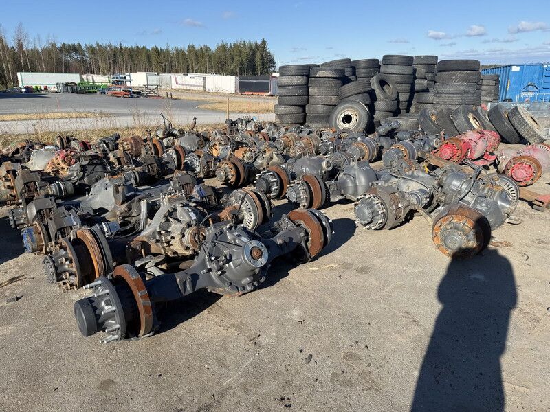 Volvo RTS2370A RSS1125 RTH2610F RTH3312 RTH3815 MD15 CTEV87 - Axă spate: Foto 1 Volvo RTS2370A RSS1125 RTH2610F RTH3312 RTH3815 MD15 CTEV87 - Axă spate: Foto 1