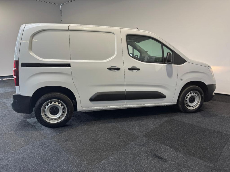 Opel COMBO 1.5 Blue HDI 100 S&S Airco Navigatie Apple car play 3 zits - Autoutilitară compactă: Foto 4 Opel COMBO 1.5 Blue HDI 100 S&S Airco Navigatie Apple car play 3 zits - Autoutilitară compactă: Foto 4